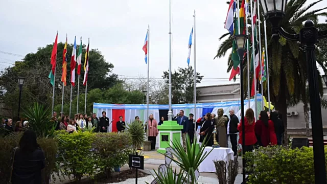 Con una espectacular cartelera artística, Quimilí celebró sus 118 años