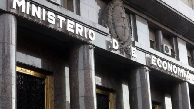 El déficit de julio fue compatible con la meta anual del 2,5%