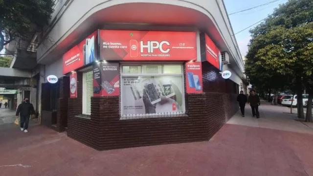 Un nuevo "hospital" busca "pacientes" y franquiciados en Santiago del Estero cómo funciona Hospital para Celulares