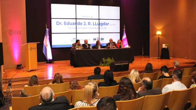 Presentaron en el CCB un libro especializado en derecho y niñez