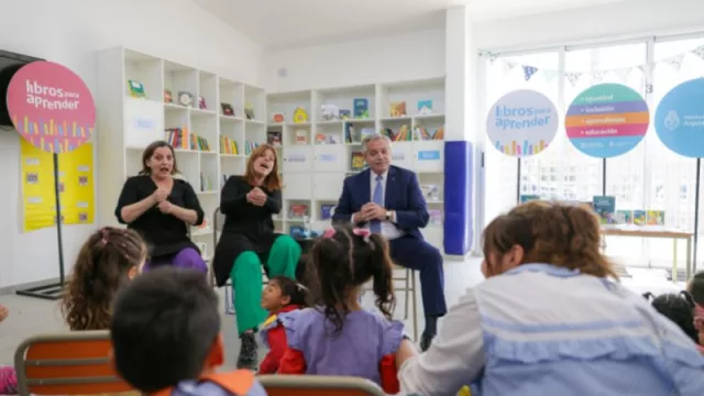 Alberto Fernández: “Llevamos entregados casi 12 millones de libros y aspiramos a entregar 36 millones en todos los niveles”