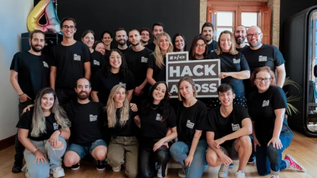 Cómo funciona Hack a Boss, la escuela de formación tecnológica que logra empleabilidad del 90% (pagas si encuentras trabajo)