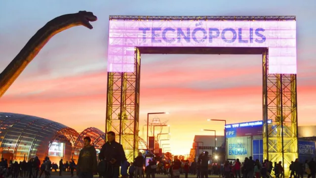 Presencia santiagueña en Concurso Nacional de Innovaciones (en Tecnópolis se presentará "Peldaño Postural")