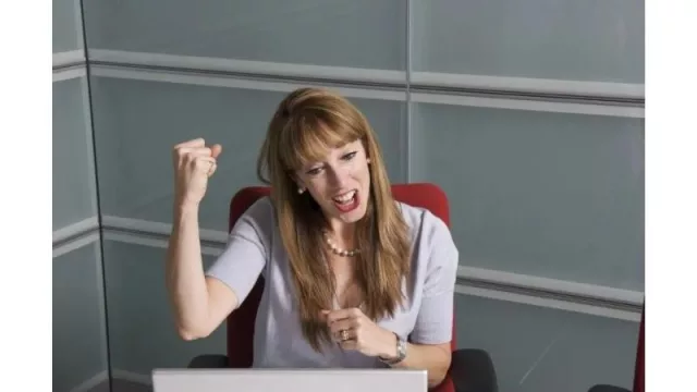 Ni millennials, ni centennials, ni generación Z…. (quiénes son los juniors +40 que desembarcan en el sector IT)