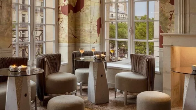 Moët Hennessy abre CRAVAN, un bar de cócteles único en París