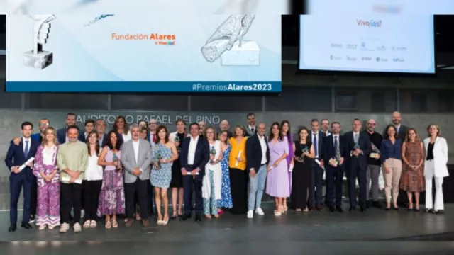 Toyota España se lleva el galardón principal en los Premios Alares 2023 (destacando como líder en la categoría de Mediana Empresa)