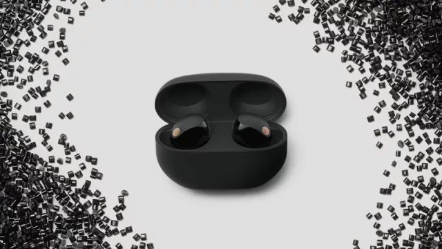 Cómo aislarte del mundo en medio del barullo (Sony supera su mejor cancelación de ruido)