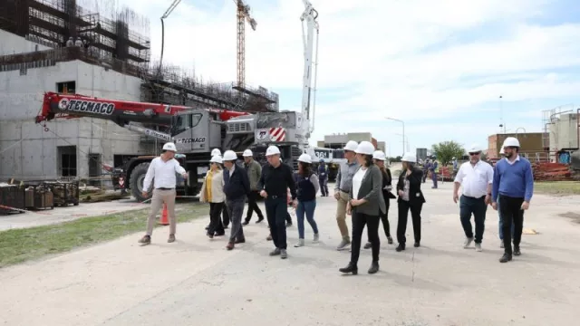 Representantes de las pequeñas y medianas empresas visitaron el predio del CAREM