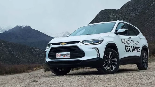 Precios de SUVs líderes: Chevrolet Tracker, VW Taos y Toyota Corolla Cross