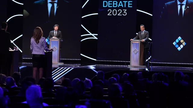¿El ganador del debate? (InfoNegocios en la UBA con lo que no se vio por TV)