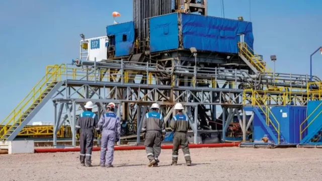 YPF Explora el Potencial Petrolero en Vaca Muerta, Malargüe