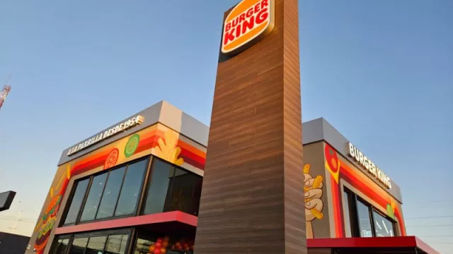 Burger King y Starbucks podrían acelerar su expansión si se aprueba un capítulo clave de la ley ómnibus