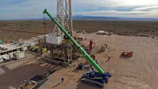 ¿Con baches o no? Citi es optimista sobre acciones vinculadas a Vaca Muerta (pero ve cuellos de botella en el crecimiento del sector)