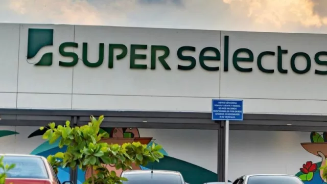 Selectos, “el súper de los salvadoreños” compra la cadena Libertad (que está dentro de la colombiana Éxito)