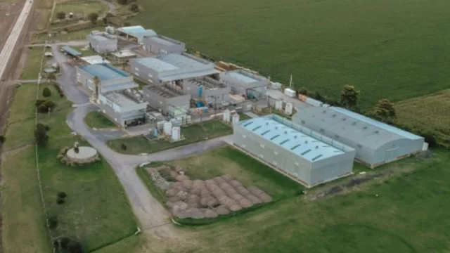 Una multinacional de un insumo clave para el agro se va de la Argentina
