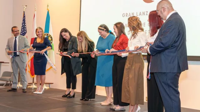 El lanzamiento oficial de la Cámara de Comercio de Mujeres en los Estados Unidos de América marca un hito destacado en el mundo empresarial femenino