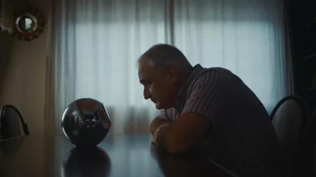 El "otro Leo Messi": Worldcoin le encuentra el lado divertido (y no tanto) para usar su autenticación de iris