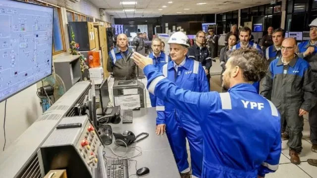 YPF recibe más de 60 ofertas para la venta de áreas maduras de hidrocarburos