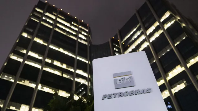 Petrobras quiere el gas de Vaca Muerta y mira a una de las joyas de Paolo Rocca