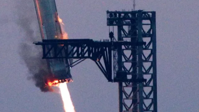 Las claves del éxito de ‘Mechazilla’: cómo SpaceX capturó el propulsor de Starship en pleno vuelo