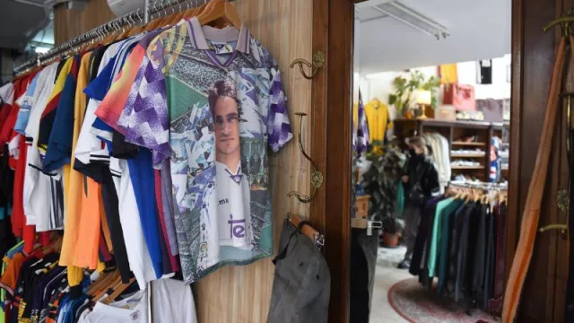 Zara, Ecoalf y Ternua encabezan el mercado de segunda mano en España, según OnStrategy