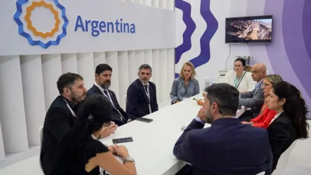 Neuquén impulsa la reactivación del vuelo directo entre San Pablo y Chapelco