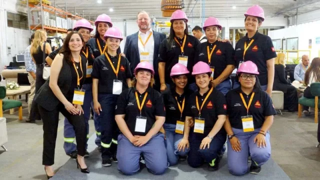 Sika inaugura su nueva planta en Chaco, la primera en el mundo operada solo por mujeres