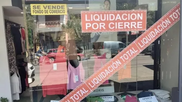 Consumo en caída y alerta en el comercio: pymes de Santiago advierten un límite crítico para sostener la actividad