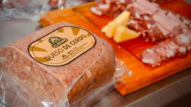El Chaco suma una nueva planta de chacinados en Hermoso Campo (apuesta por agregar valor a la producción porcina)