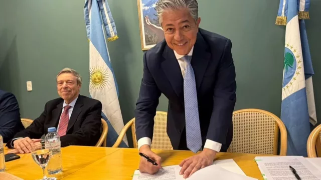 Petroleras adelantarán US$ 154,5 millones para financiar obras viales estratégicas en Vaca Muerta